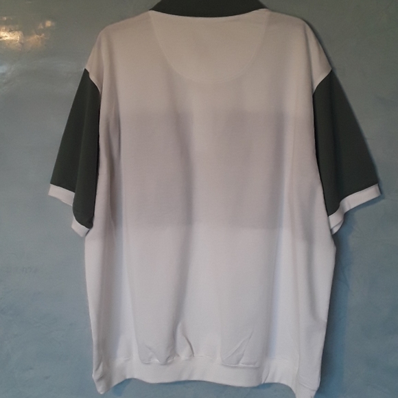 Clothes - Picture 3 of 3